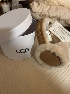 UGG Chestnut and Cream Women’s  Wired Earmuffs